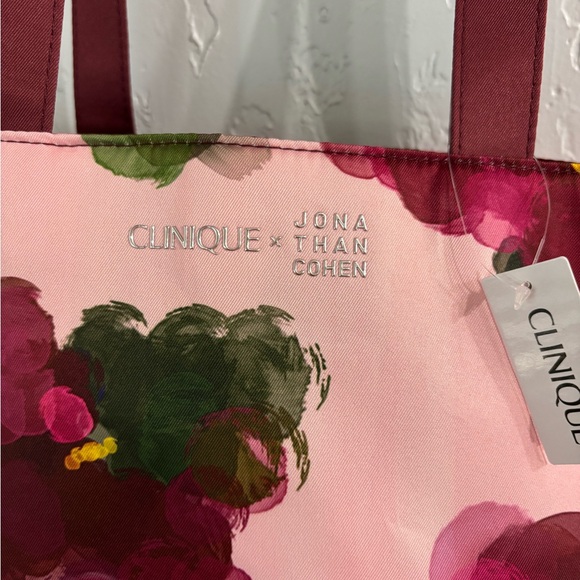 Clinique Pink Floral Tote with Burgundy Handles and Makeup Bag NWT - Picture 3 of 12